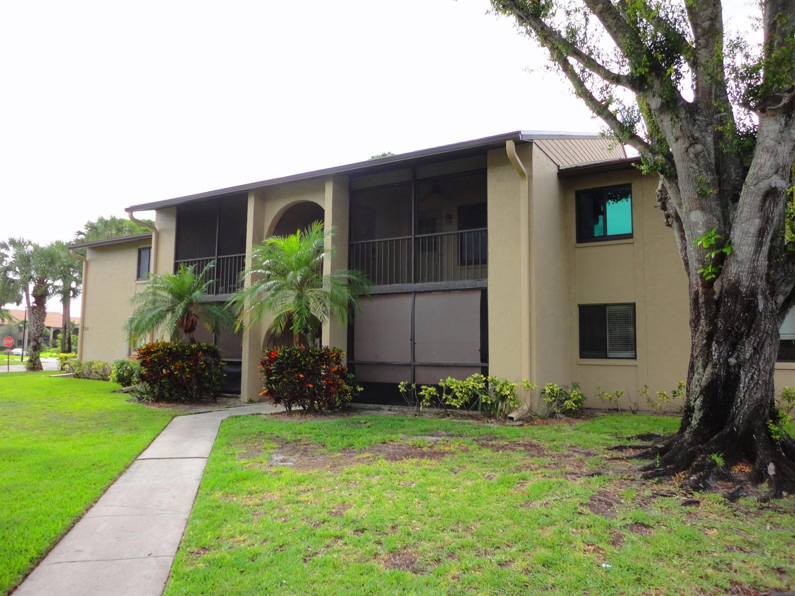 508 Shady Pine Way # D1, FL 33415