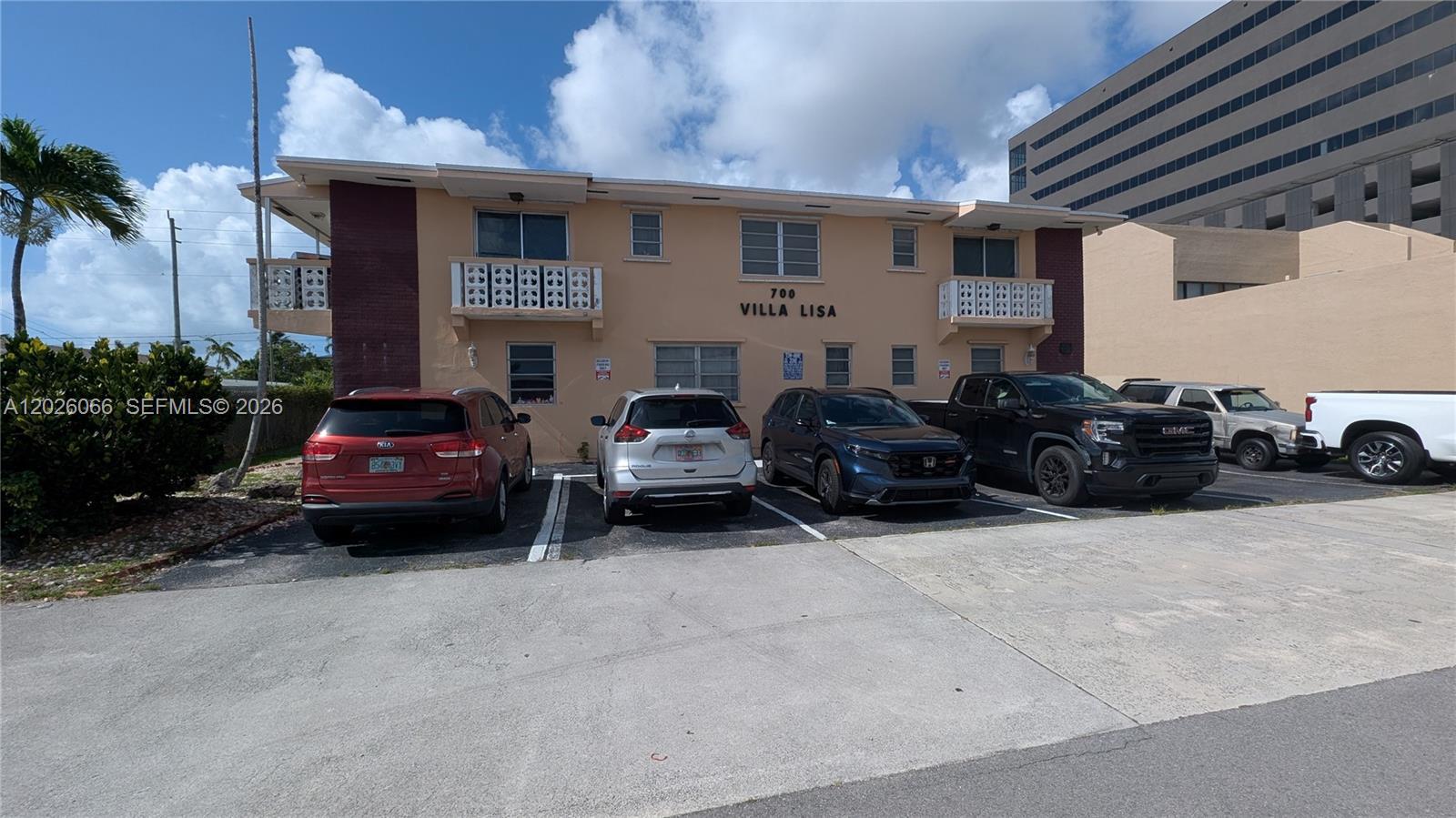 700 Atlantic Shores Blvd # 8, Hallandale Beach FL 33009
