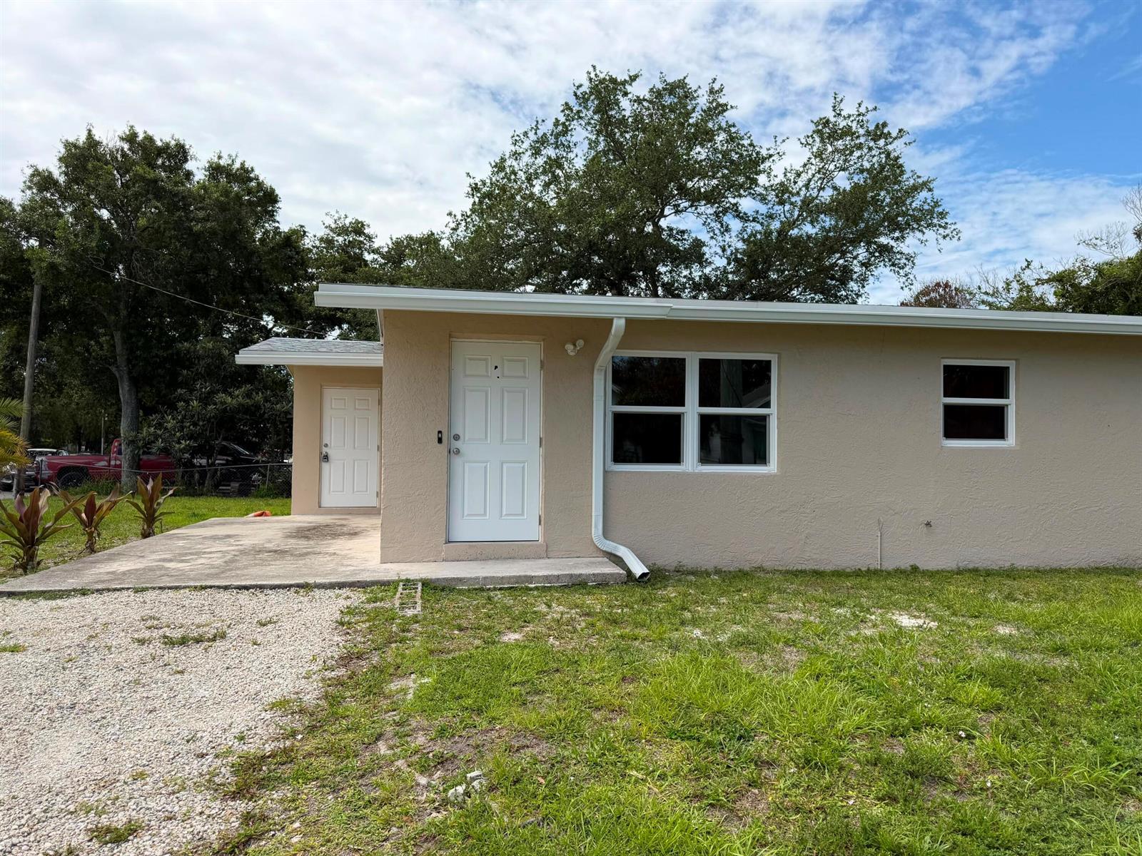 1127 Avenue E Unit A, Fort Pierce FL 34950 photo 2