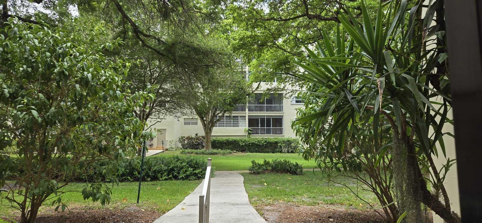 6731 Cypress Road # 308, Plantation FL 33317 photo 5