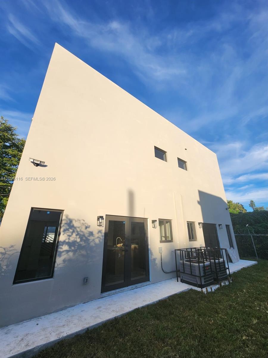 6233 NW 20th Ave # B, Miami FL 33147 photo 3
