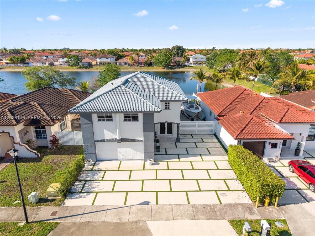 15341 SW 36th St, Miami FL 33185