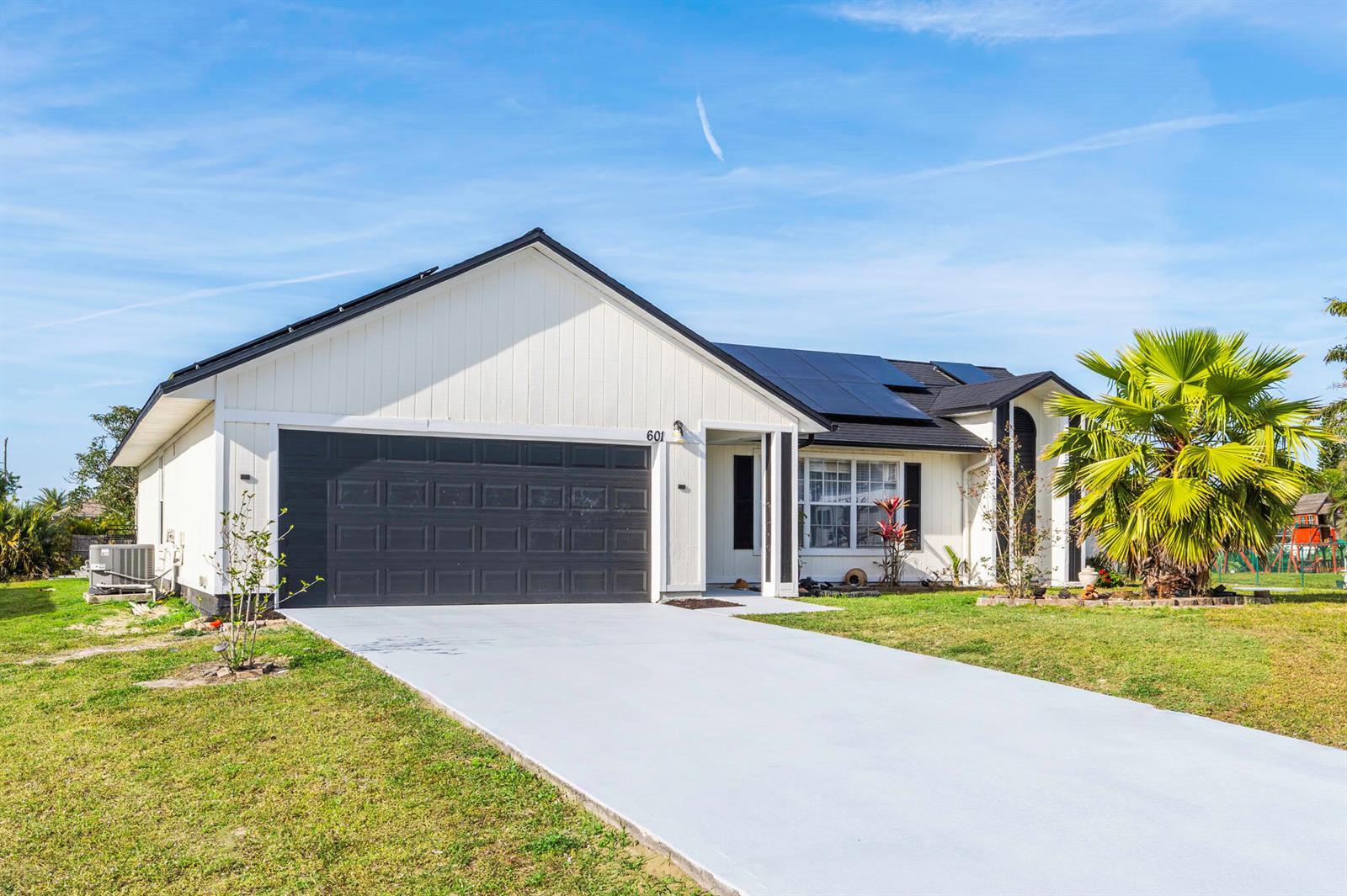 601 SW Icon Avenue, Port St. Lucie FL 34953 photo 3