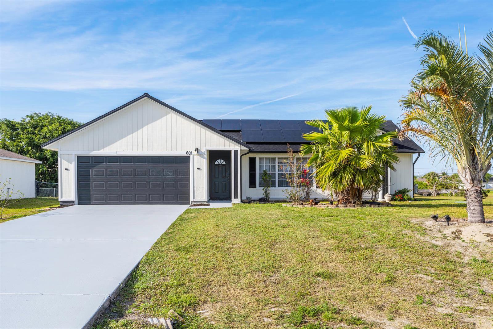 601 SW Icon Avenue, Port St. Lucie FL 34953