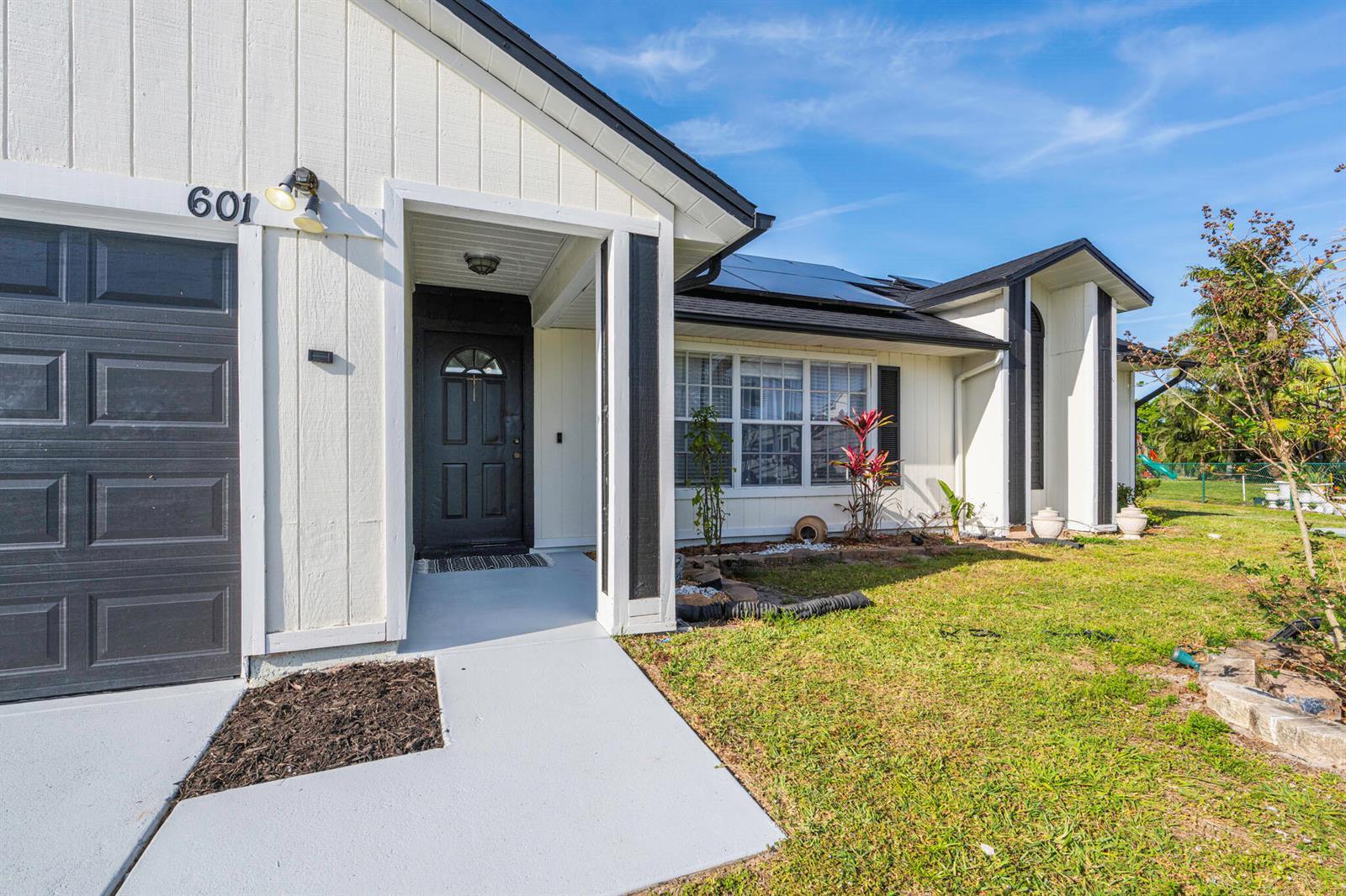 601 SW Icon Avenue, Port St. Lucie FL 34953 photo 5