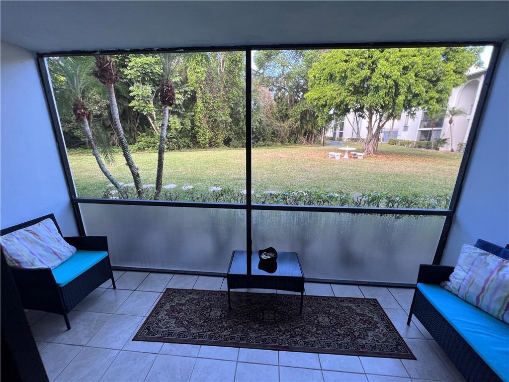 1009 Green Pine Boulevard # G1, West Palm Beach FL 33409 photo 4