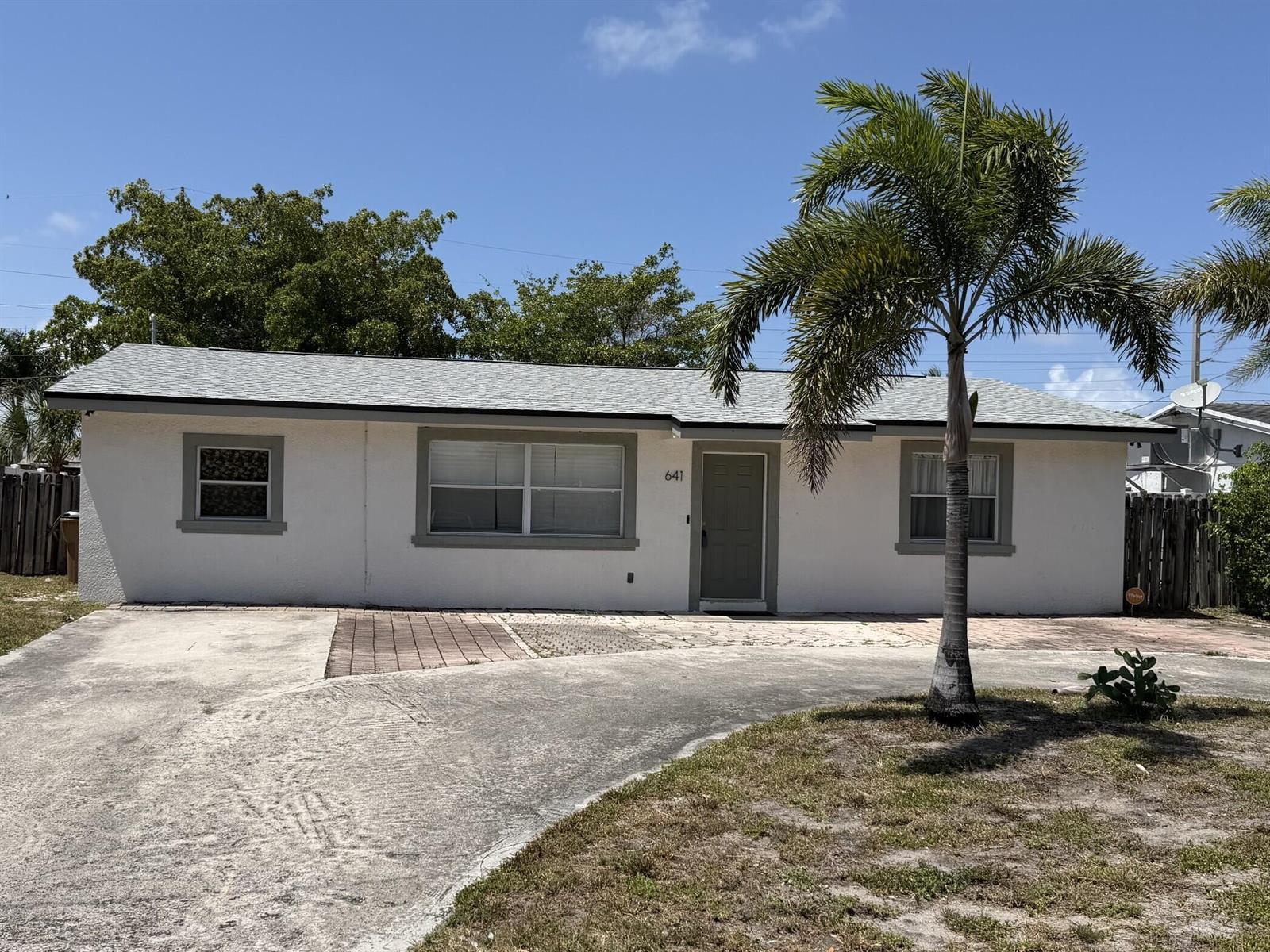 641 SW 14th Court, Deerfield Beach FL 33441