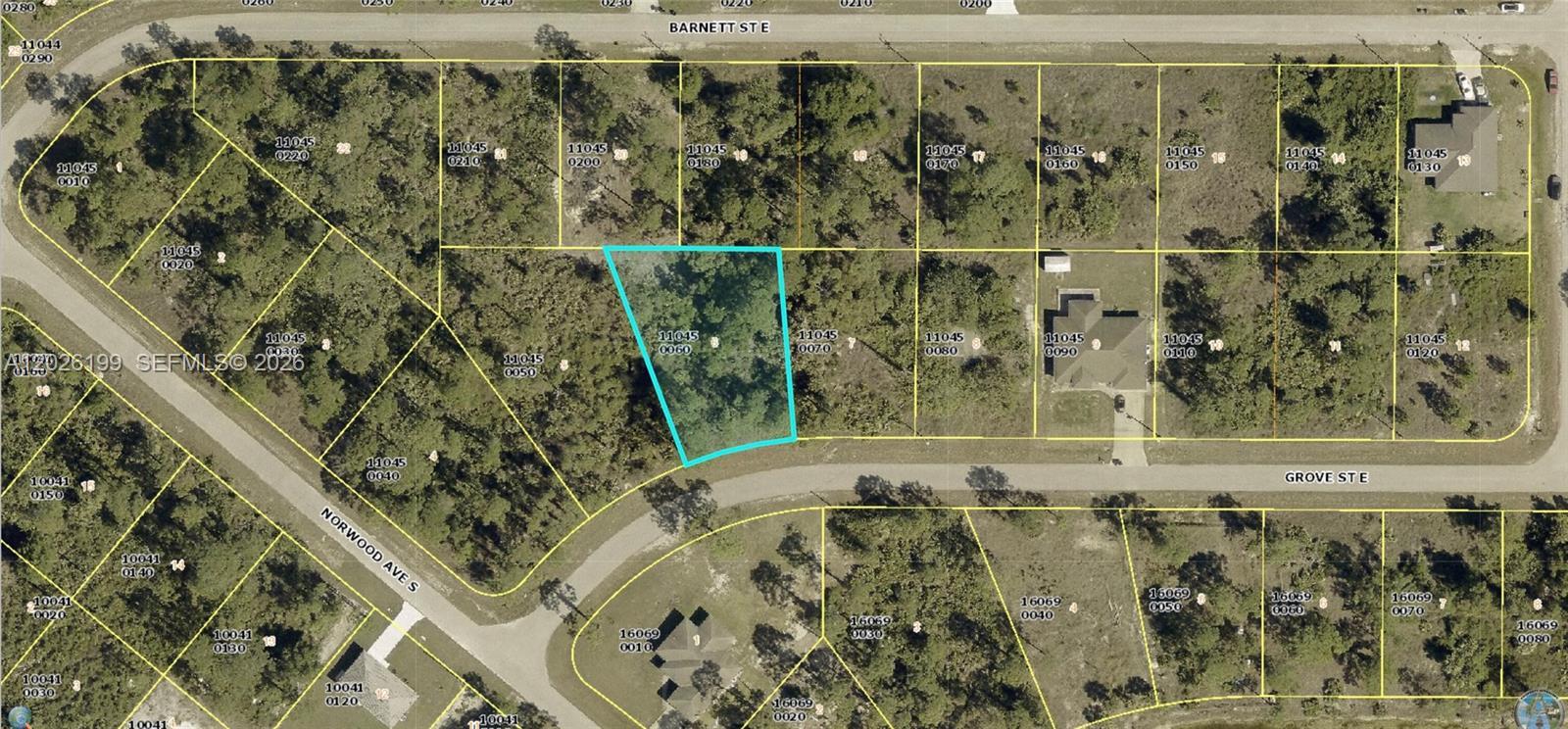 1047 Grove St E, Lehigh Acres FL 33974 photo 3