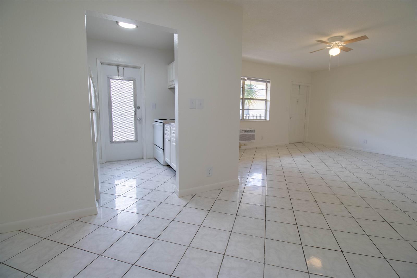 2537 Lincoln Street # 14, Hollywood FL 33020 photo 3