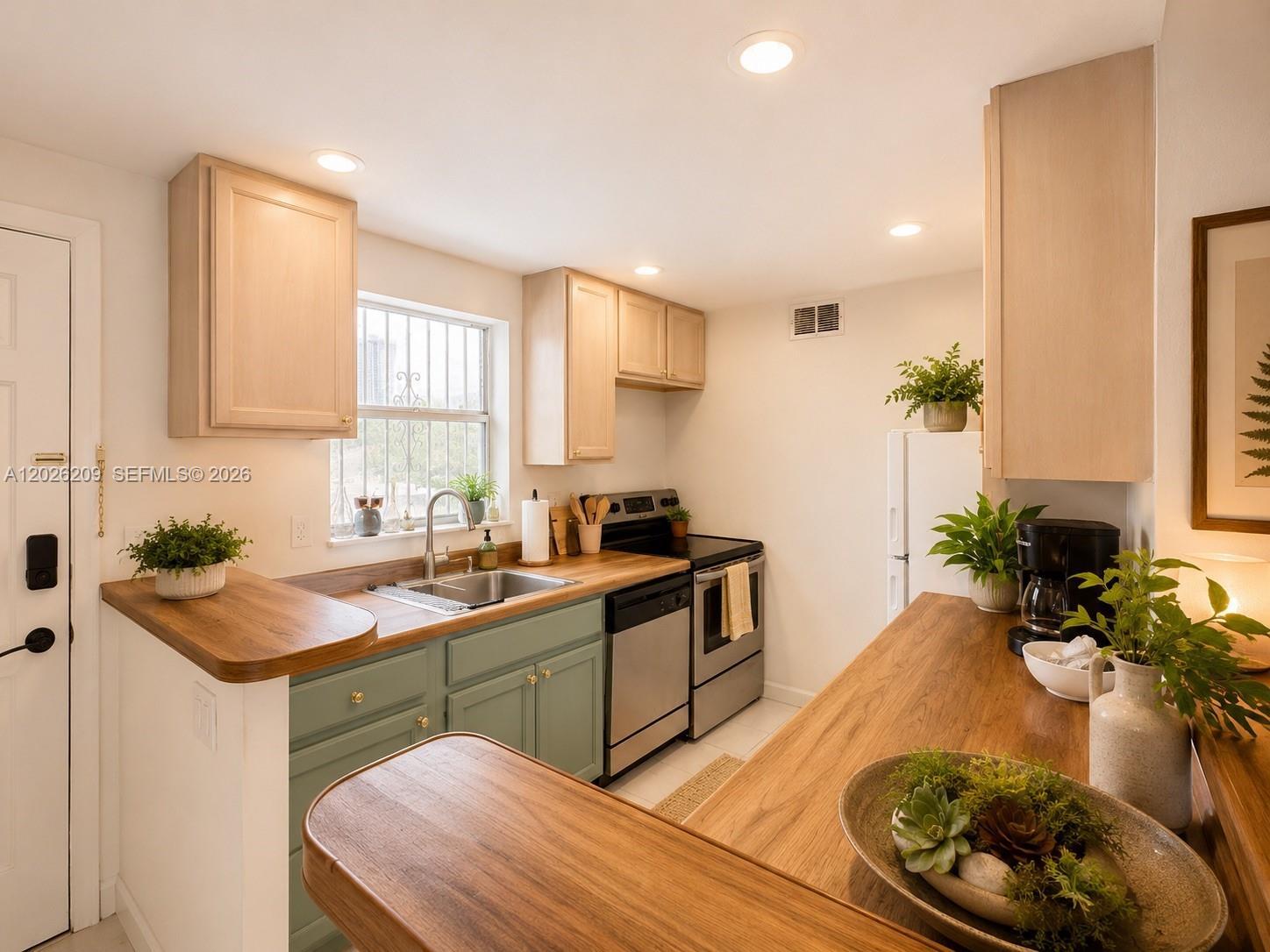 910 Jefferson Ave # 5C, Miami Beach FL 33139 photo 3