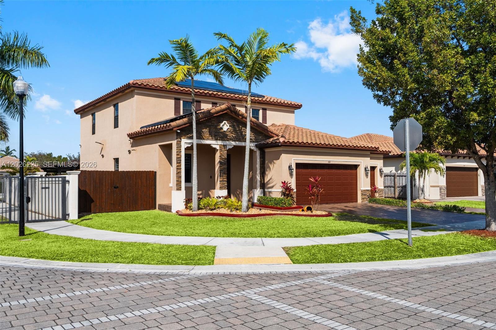 160 SE 23rd Ter, Homestead FL 33033