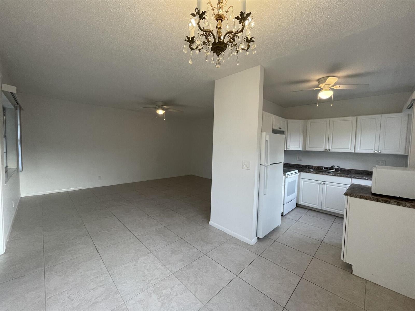 109 Salisbury E # 109, West Palm Beach FL 33417 photo 3