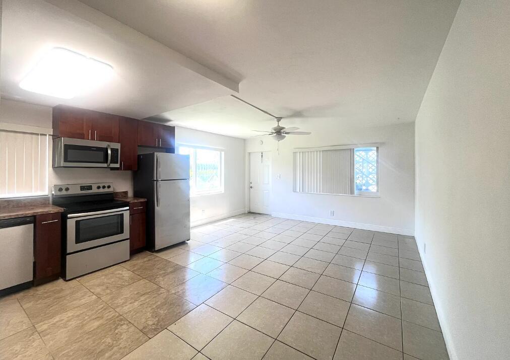 520 NE 44th Street, Boca Raton FL 33431 photo 2