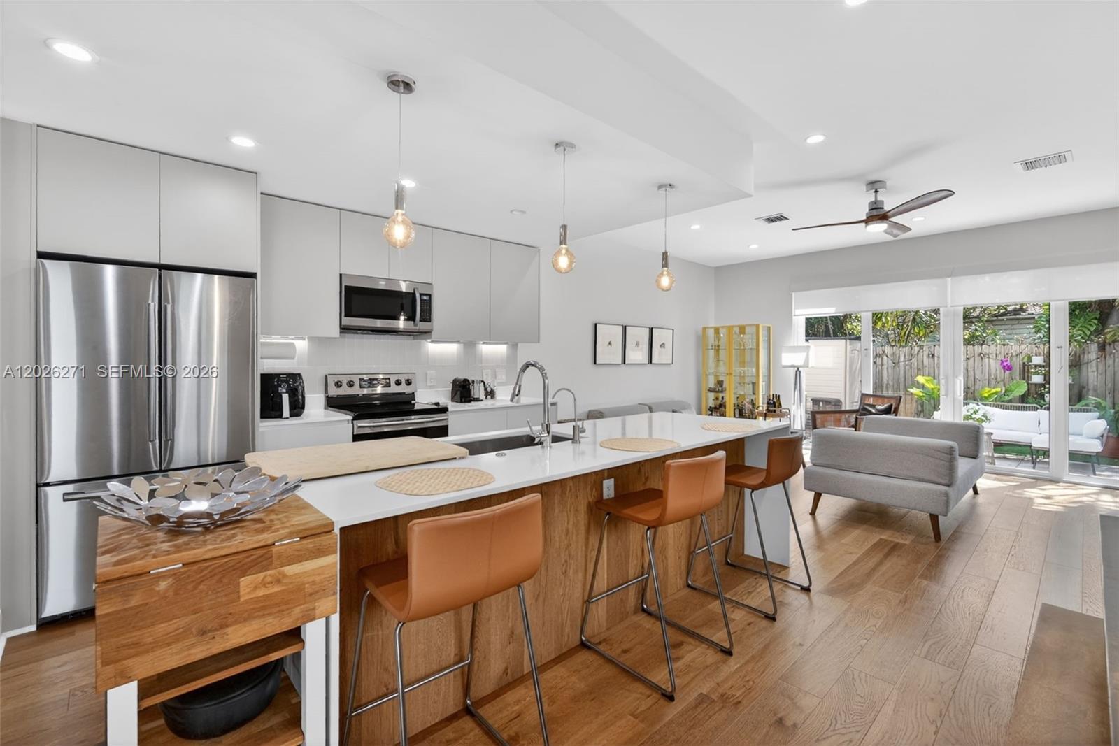 560 SW 6th Ave, Fort Lauderdale FL 33315 photo 4