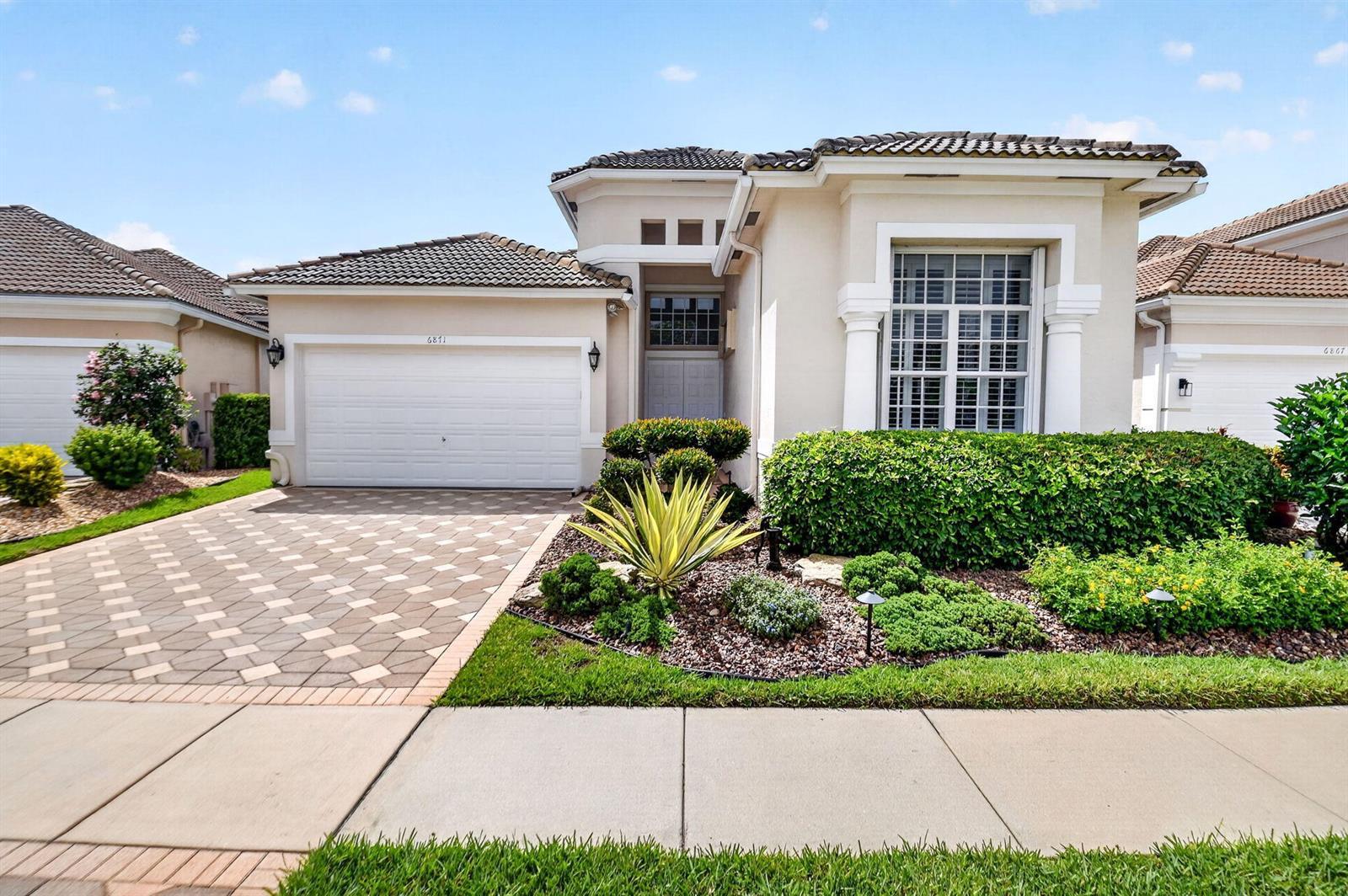 6871 Fairway Lakes Drive, Boynton Beach FL 33472 photo 2