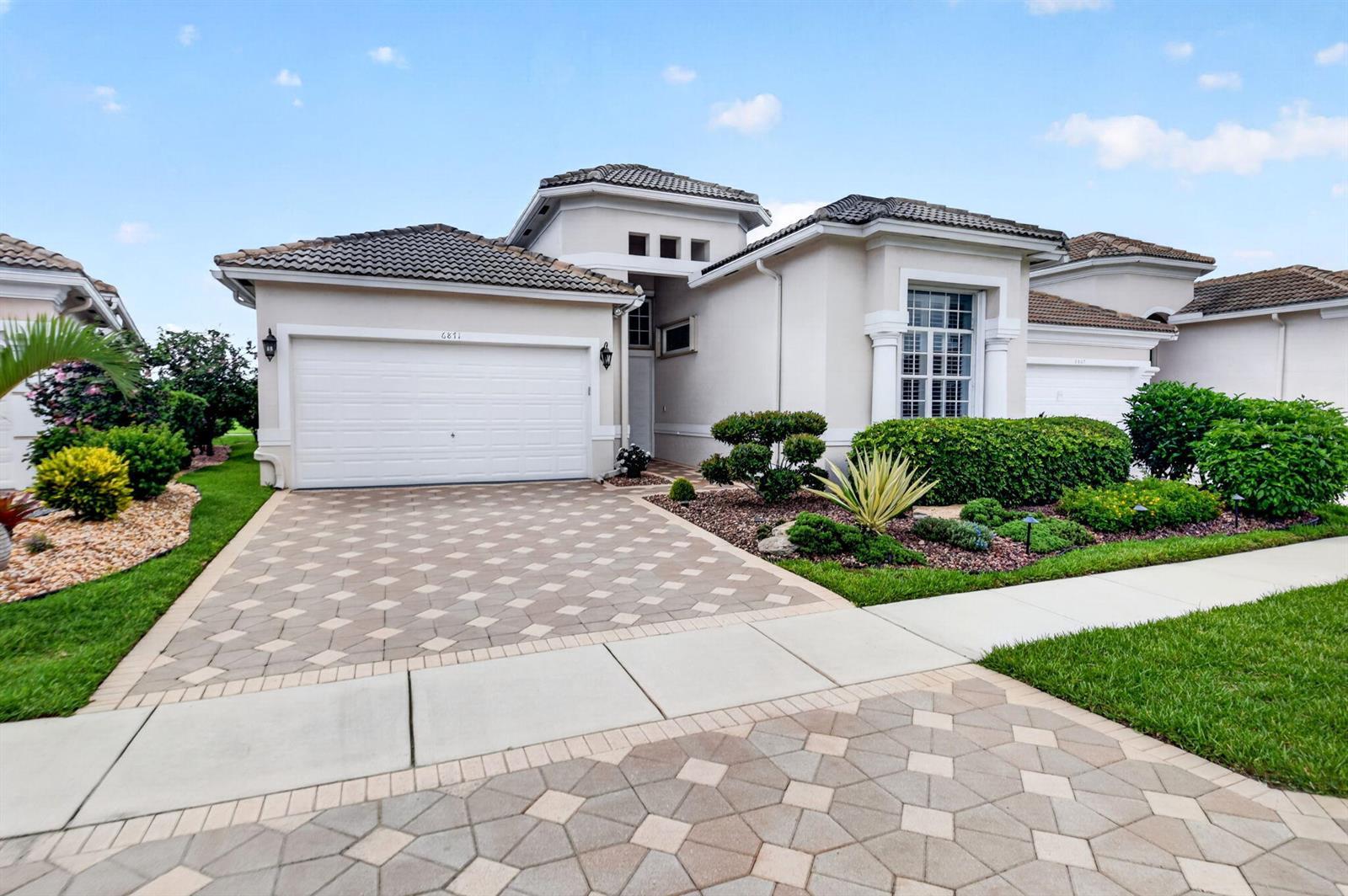 6871 Fairway Lakes Drive, Boynton Beach FL 33472 photo 3