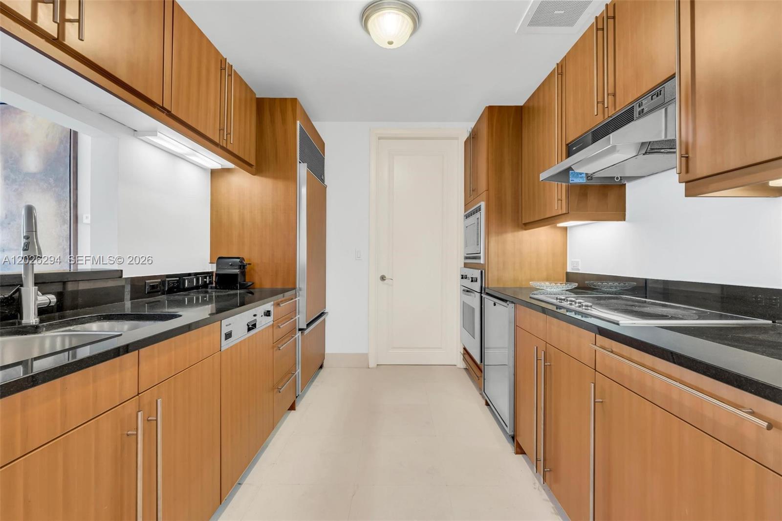1425 Brickell Ave # 51A, Miami FL 33131 photo 4
