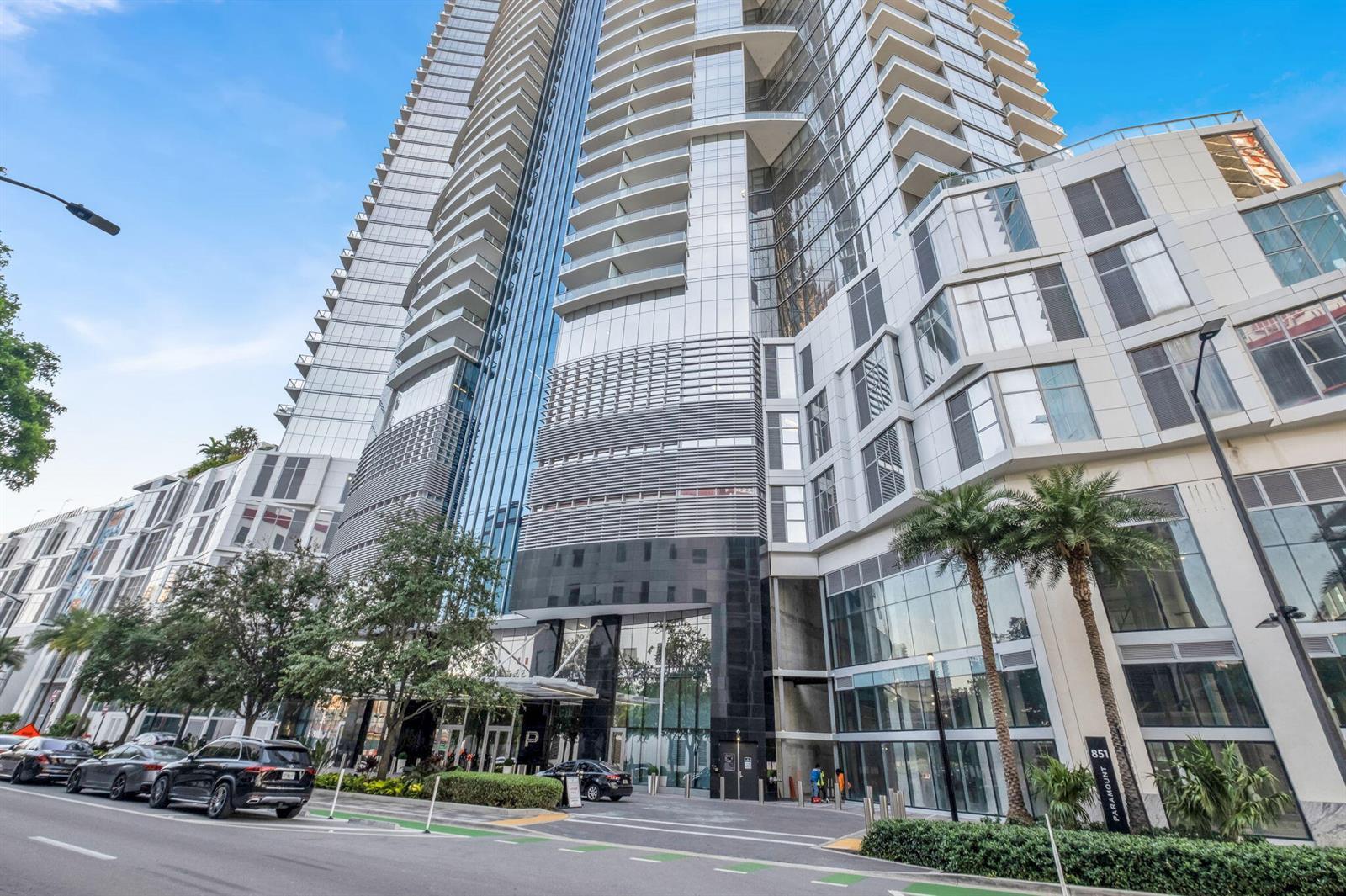 851 NE 1st Avenue # 1604, Miami FL 33132