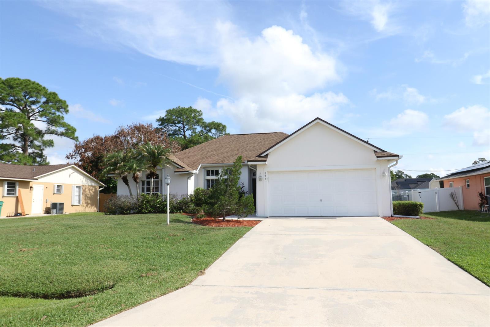 547 SW Butler Avenue, Port St. Lucie FL 34983 photo 2