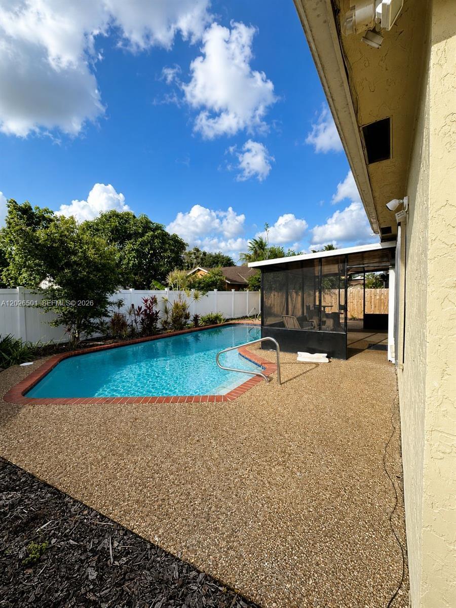 8303 SW 20th St, North Lauderdale FL 33068 photo 4