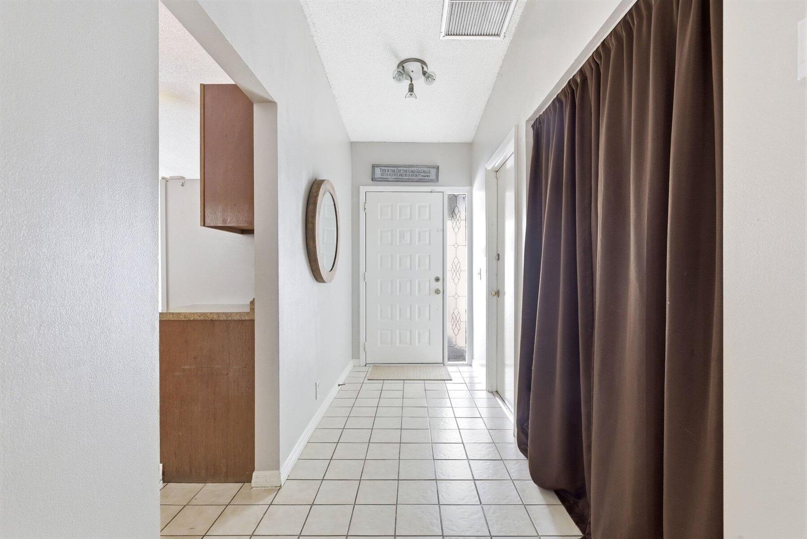 6670 Canary Palm Circle, Boca Raton FL 33433 photo 3