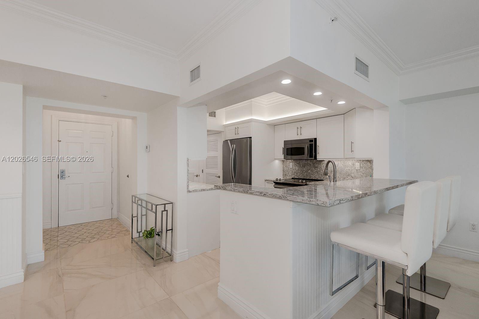 3020 NE 32nd Ave # 1401, Fort Lauderdale FL 33308 photo 3