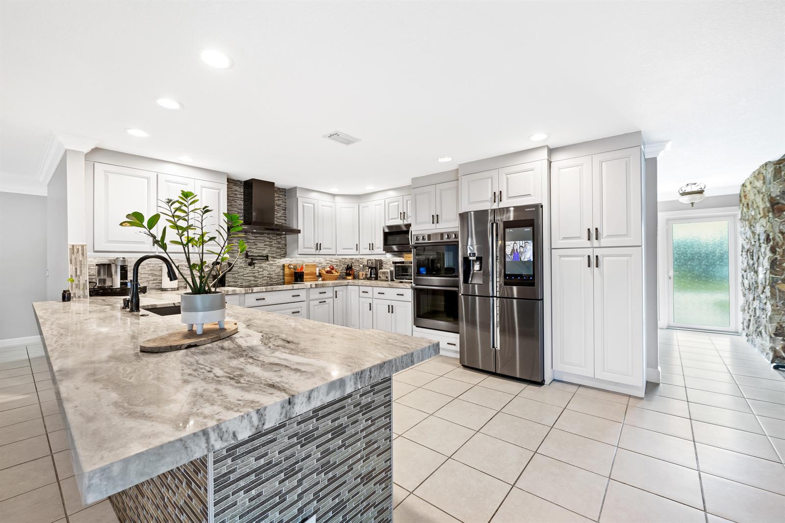 10751 NW 43rd Court, Coral Springs FL 33065 photo 2