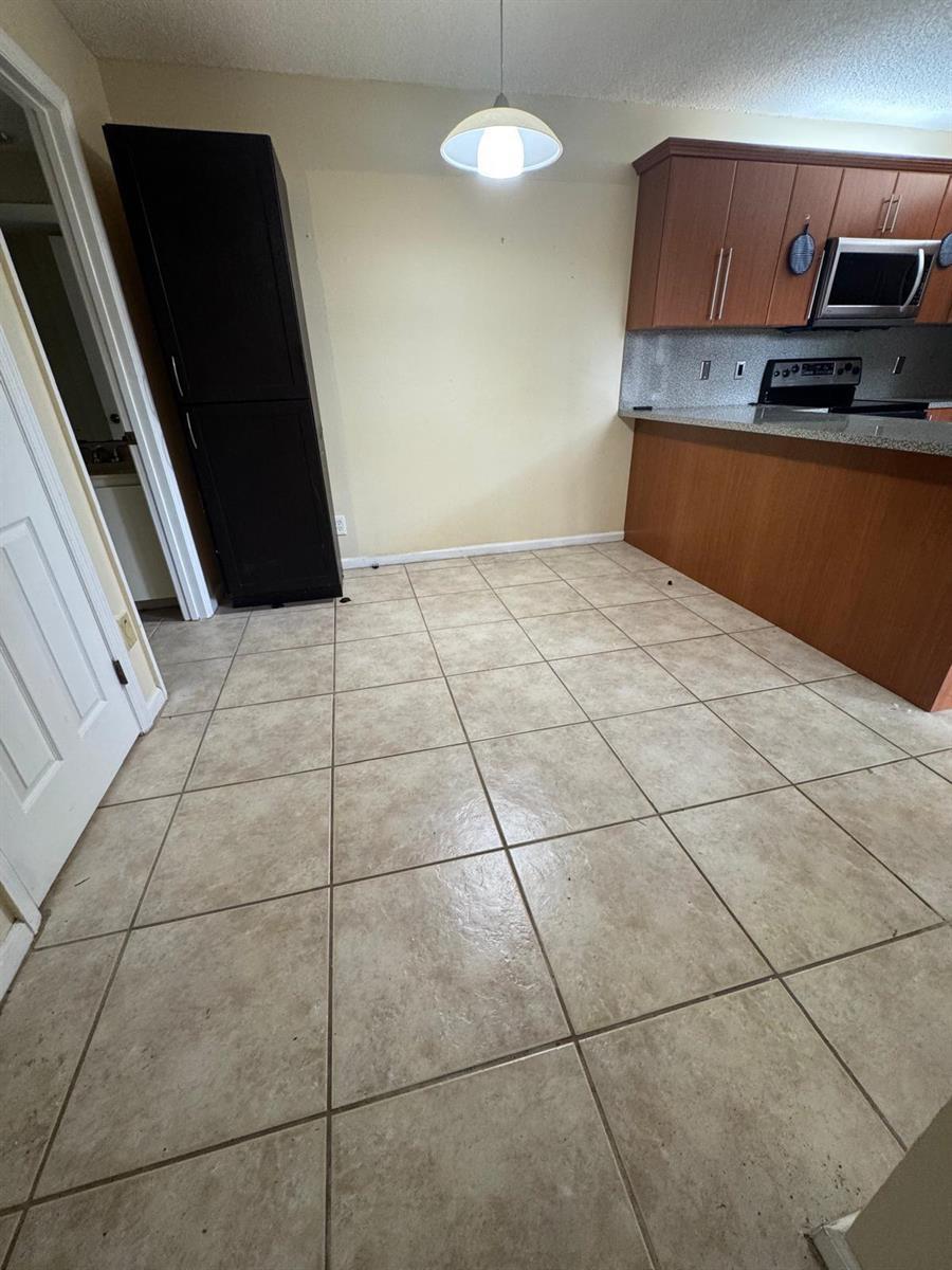730 NW 98th Circle, Plantation FL 33324 photo 4