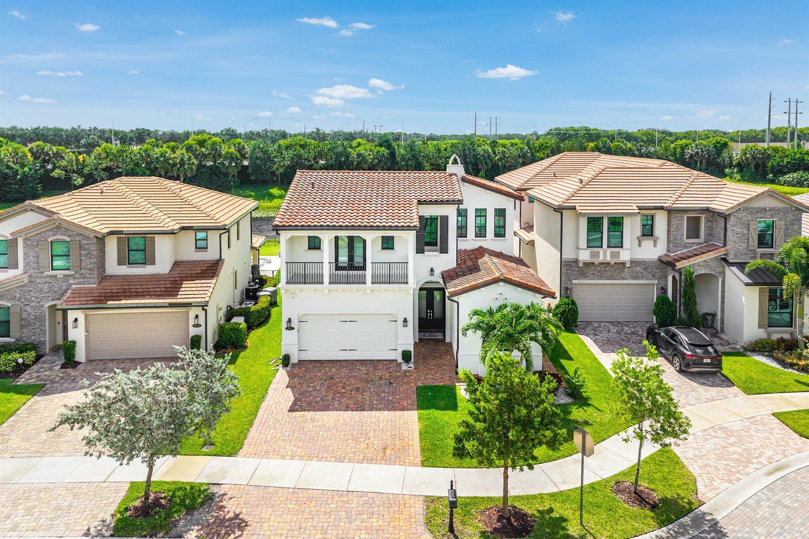 9027 Grand Prix Lane, Boynton Beach FL 33472 photo 2