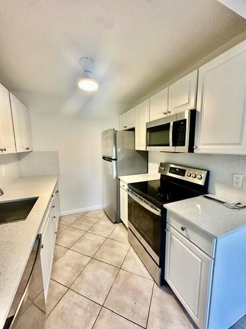 1047 Exeter C, Boca Raton FL 33434 photo 4