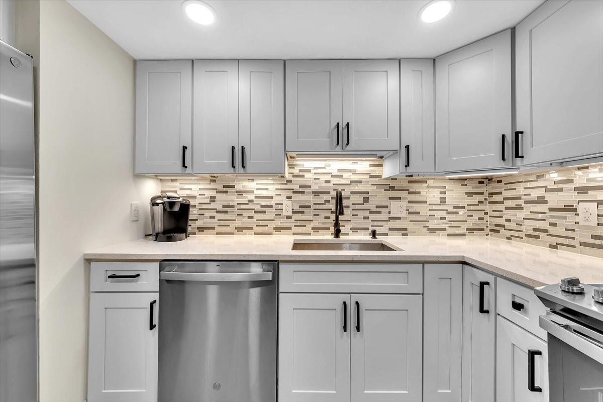 3909 N Ocean Boulevard # 210, Fort Lauderdale FL 33308 photo 4