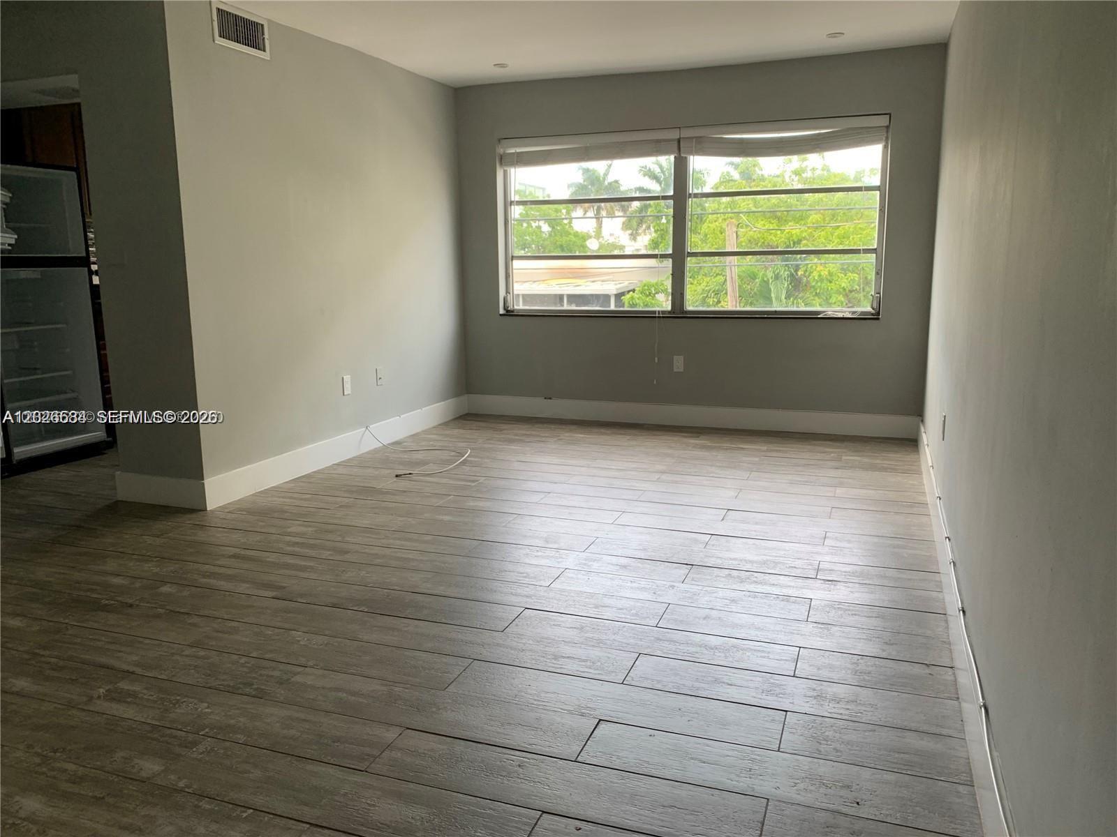 221 Meridian Ave # 309, Miami Beach FL 33139 photo 3