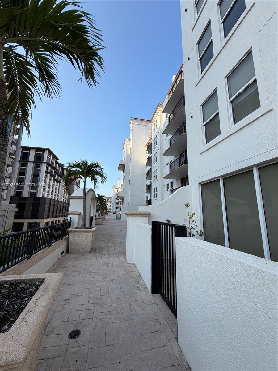 4100 Salzedo St # 508, Coral Gables FL 33146 photo 3