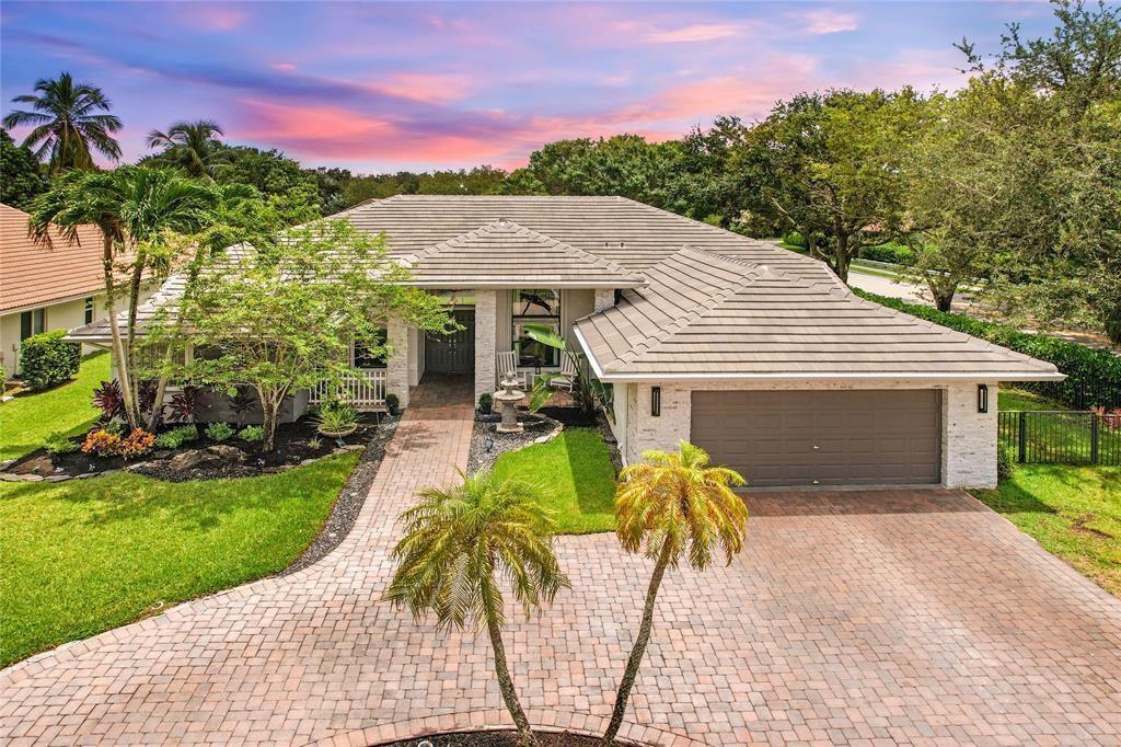 4911 NW 96th Drive, Coral Springs FL 33076 photo 2