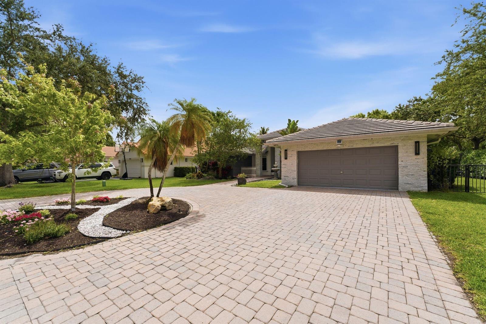 4911 NW 96th Drive, Coral Springs FL 33076 photo 3