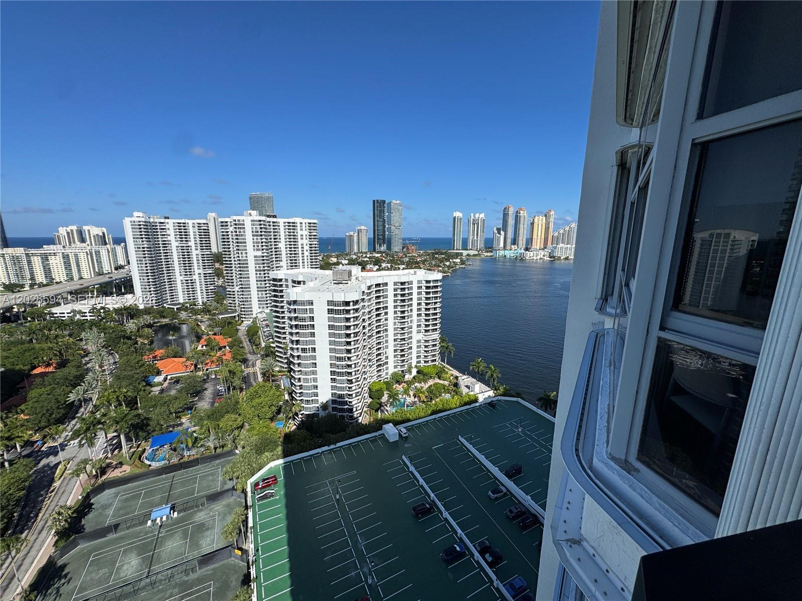 3530 Mystic Pointe Dr # 2709, Aventura FL 33180 photo 4