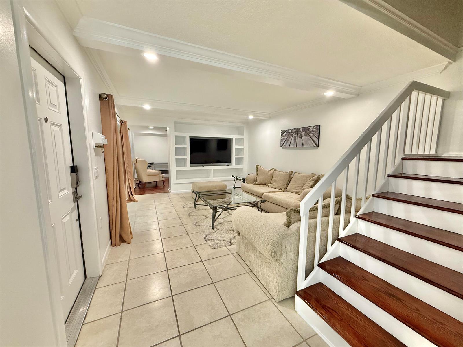 2410 24th Lane, Palm Beach Gardens FL 33418 photo 2