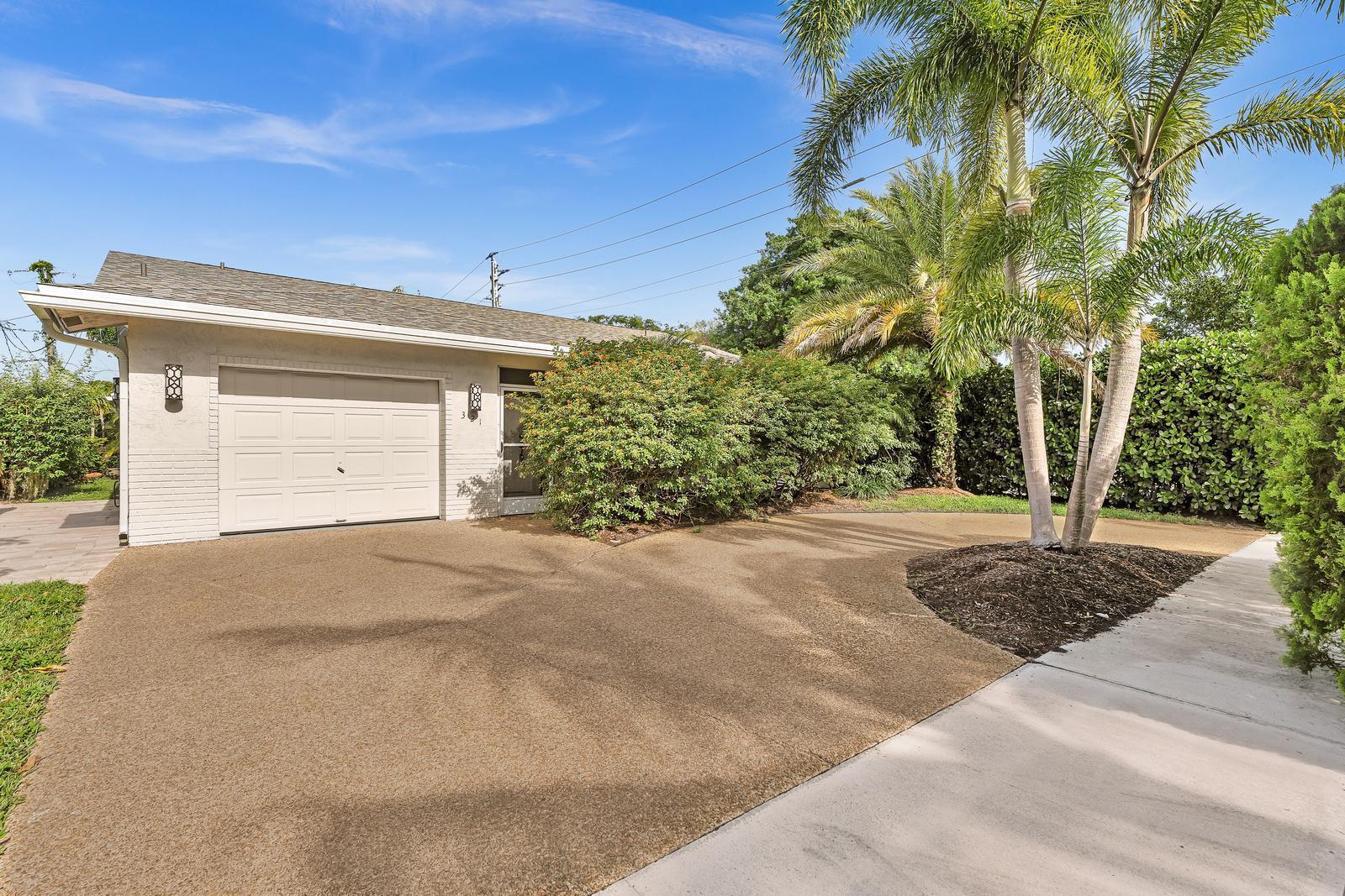 321 SW 30th Terrace, Deerfield Beach FL 33442 photo 2