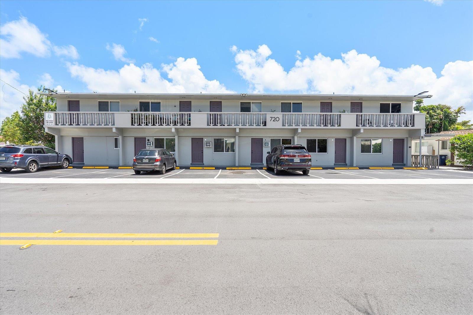 720 NE 7th Street # 9, Hallandale Beach FL 33009 photo 5