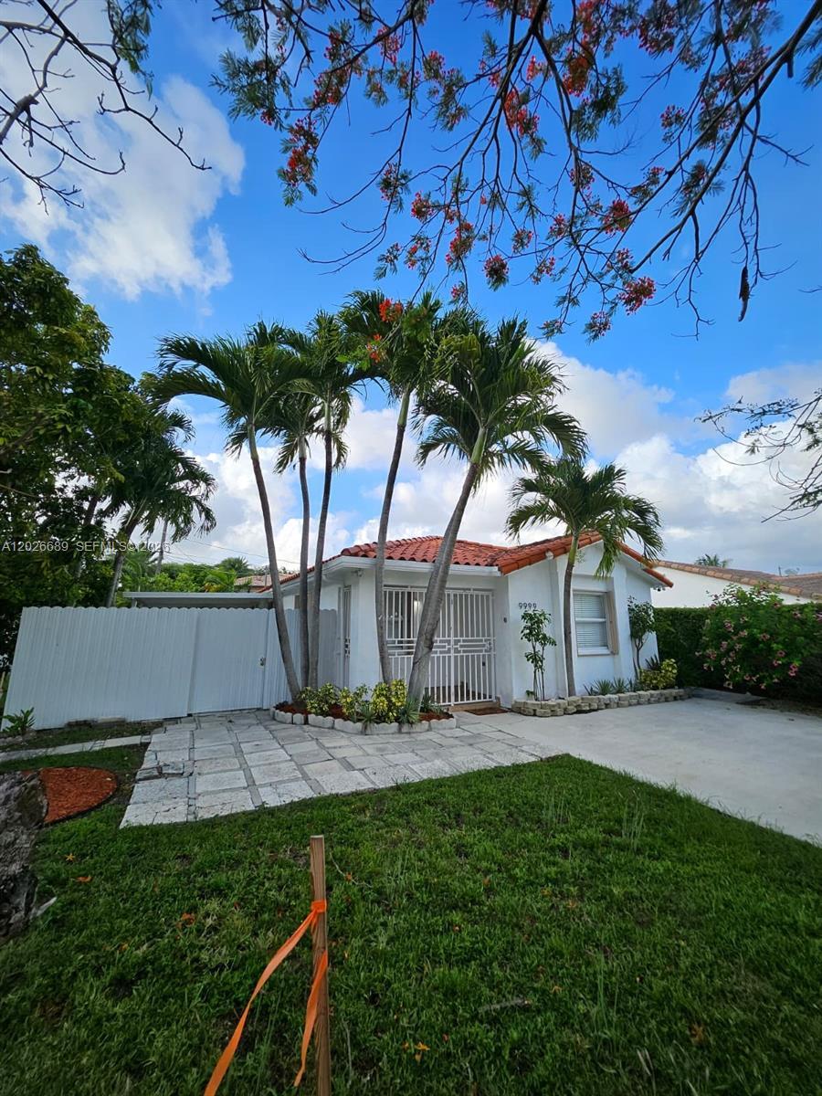 9999 NW 25th Ter, Doral FL 33172 photo 2