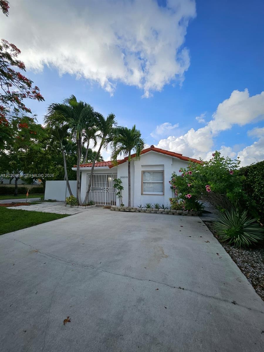 9999 NW 25th Ter, Doral FL 33172 photo 4