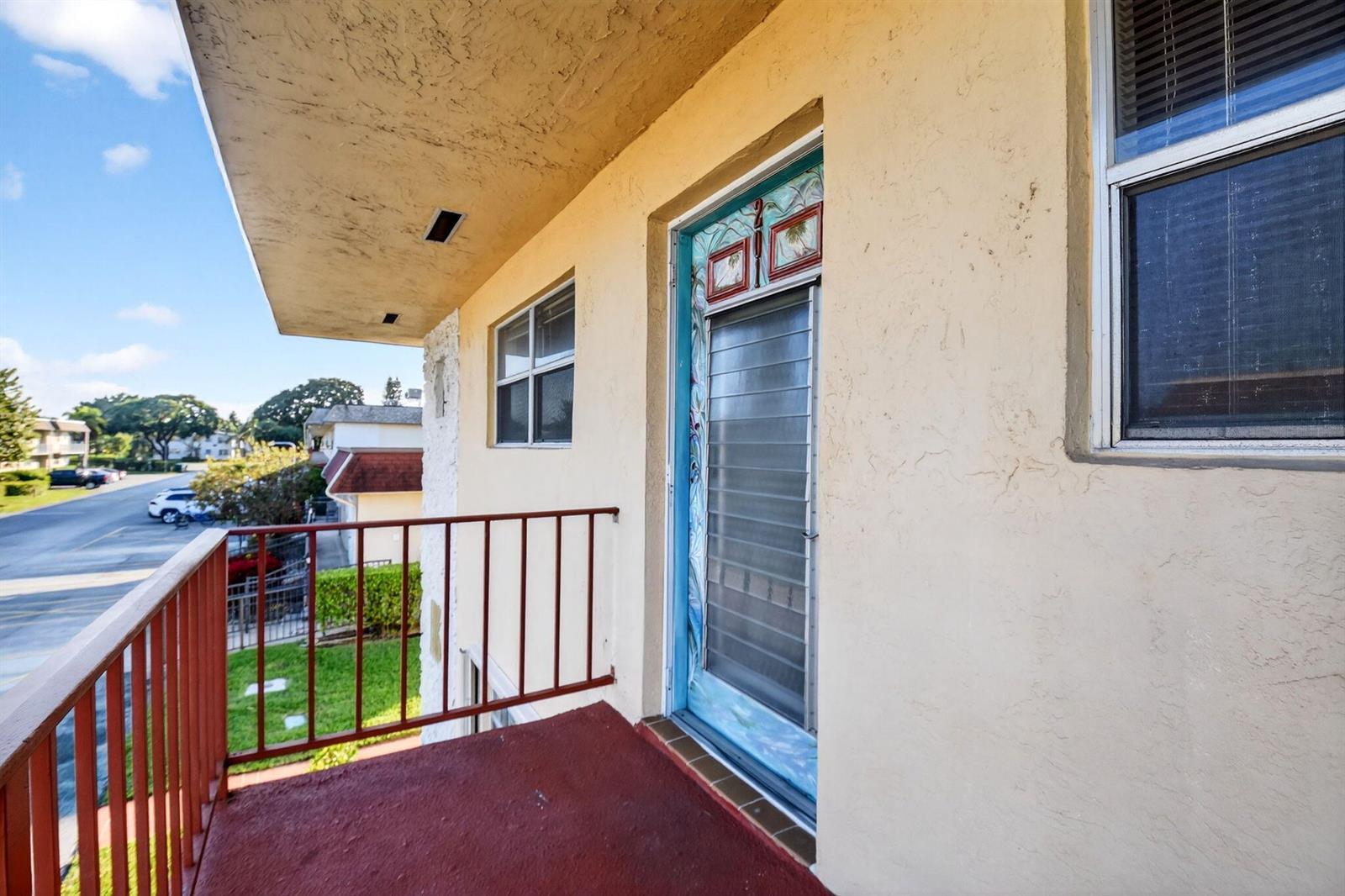 201 Oxford 600, West Palm Beach FL 33417 photo 2
