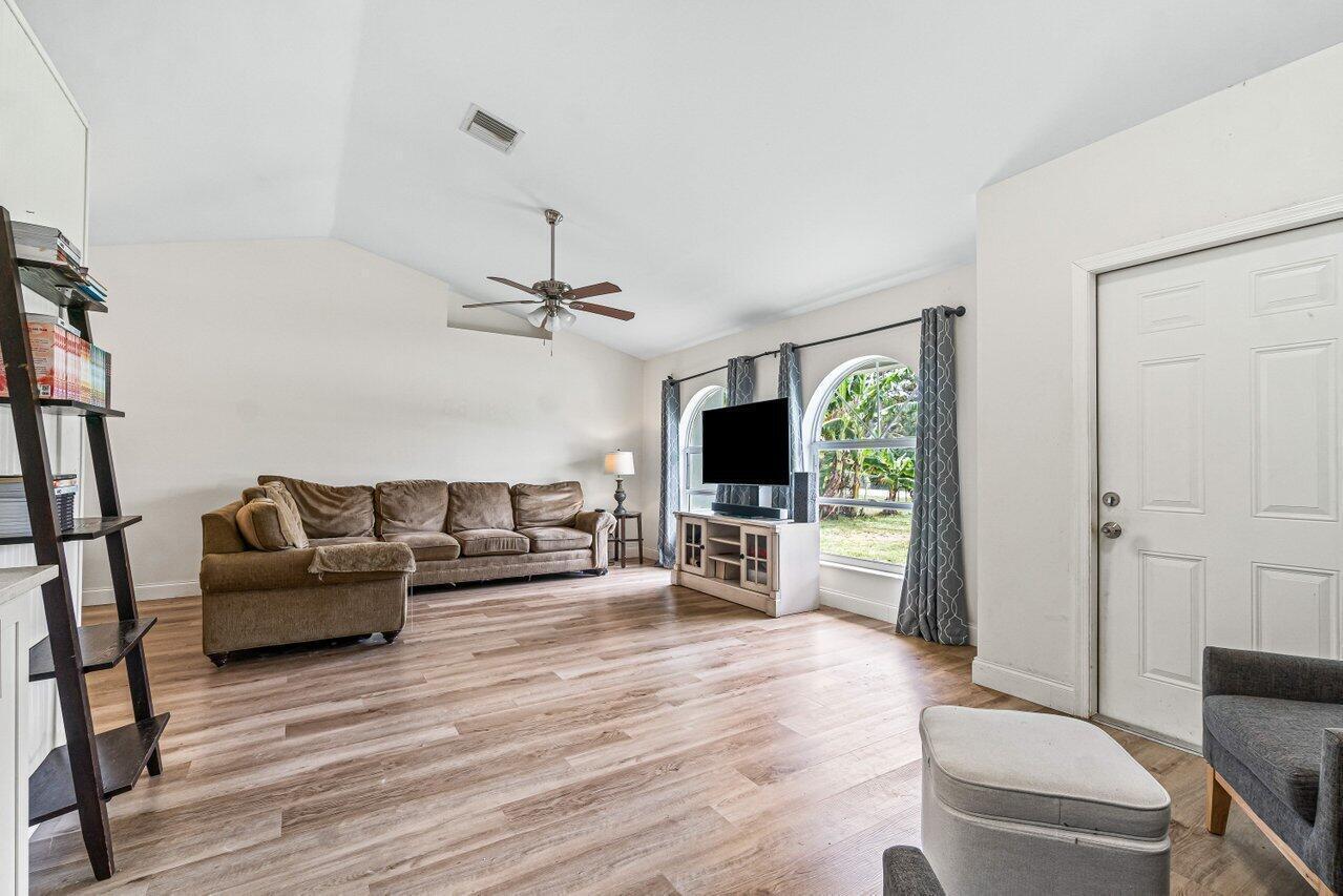15439 63rd Place N, Loxahatchee FL 33470 photo 3