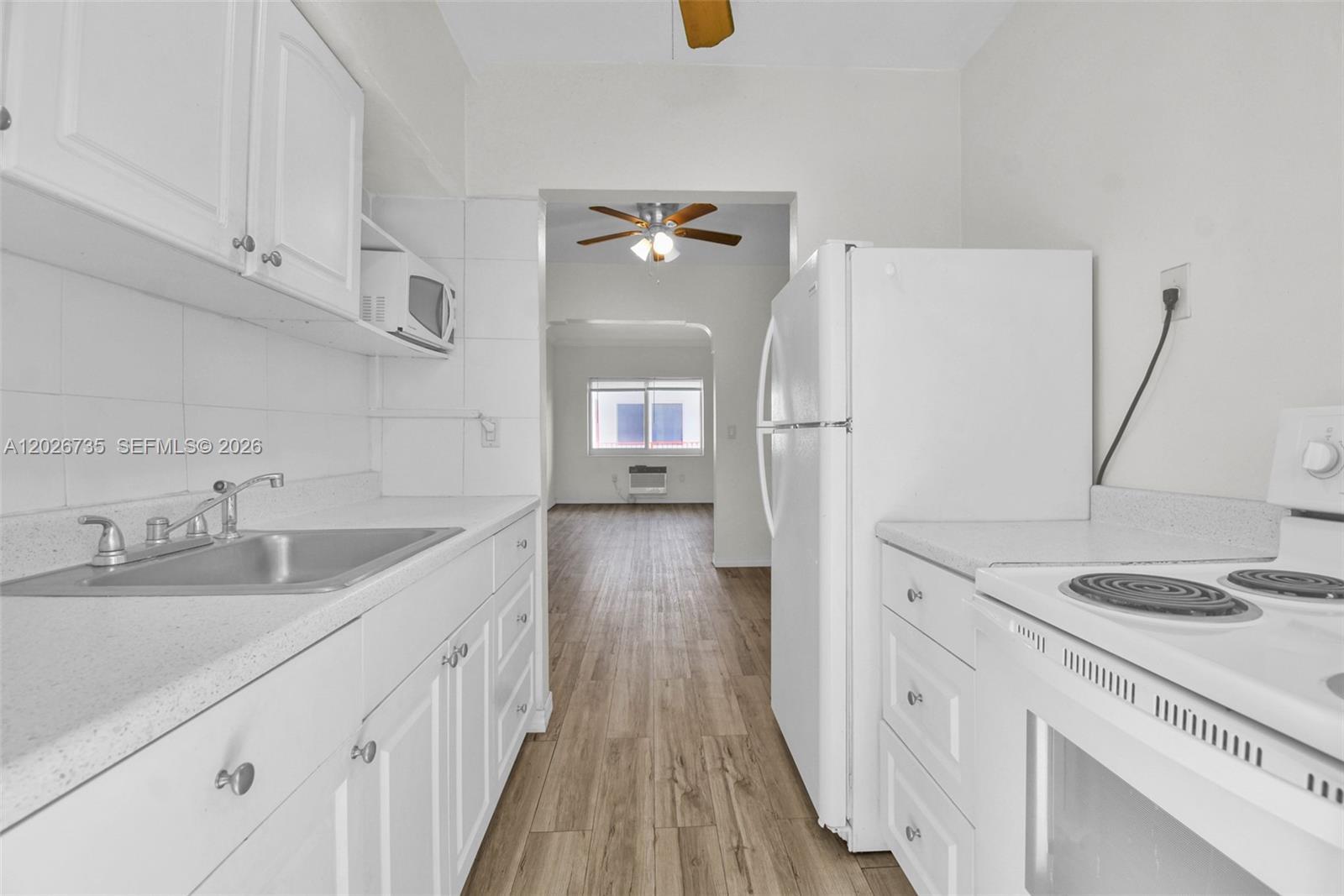 1135 Euclid Ave # 202, Miami Beach FL 33139 photo 2