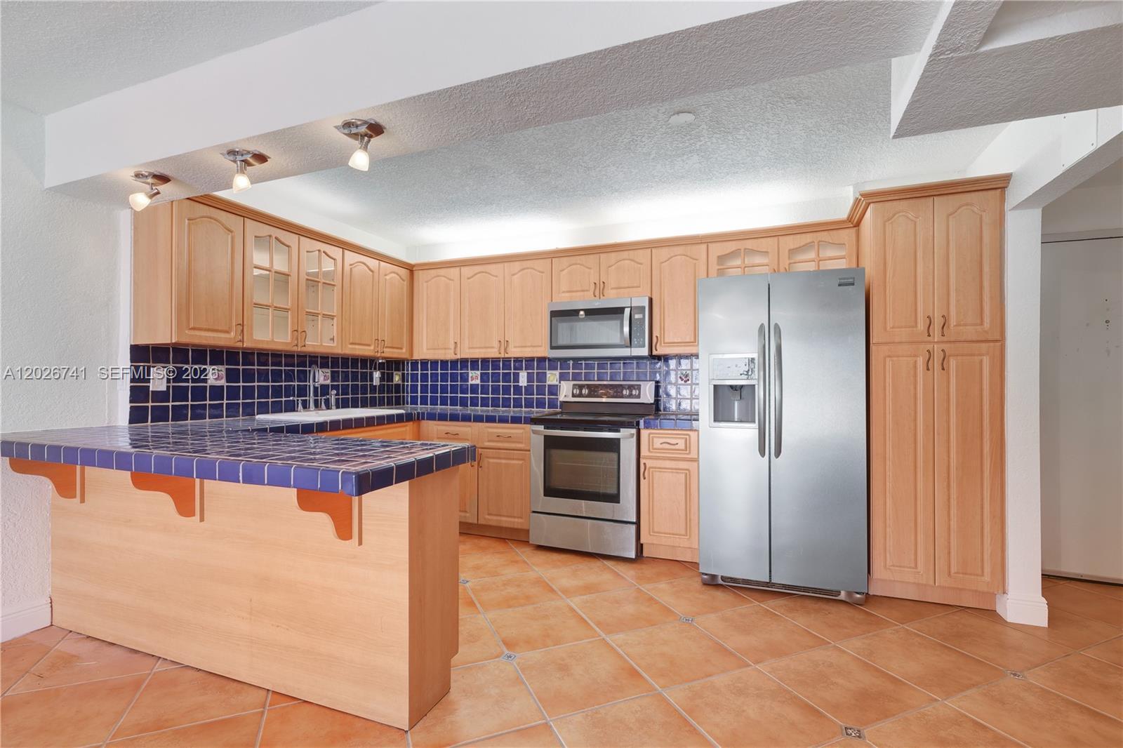6801 Indian Creek Dr # 602, Miami Beach FL 33141 photo 3