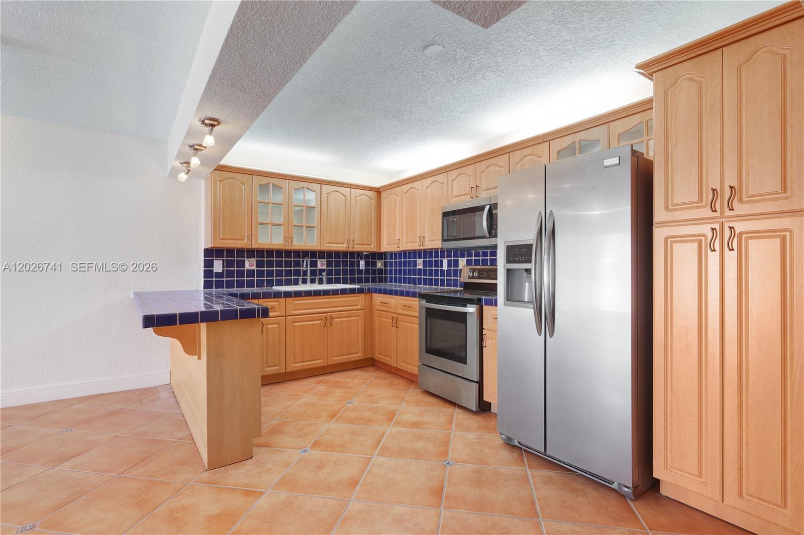 6801 Indian Creek Dr # 602, Miami Beach FL 33141 photo 5