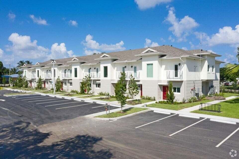 3884 Melaleuca Lane # 210, FL 33461