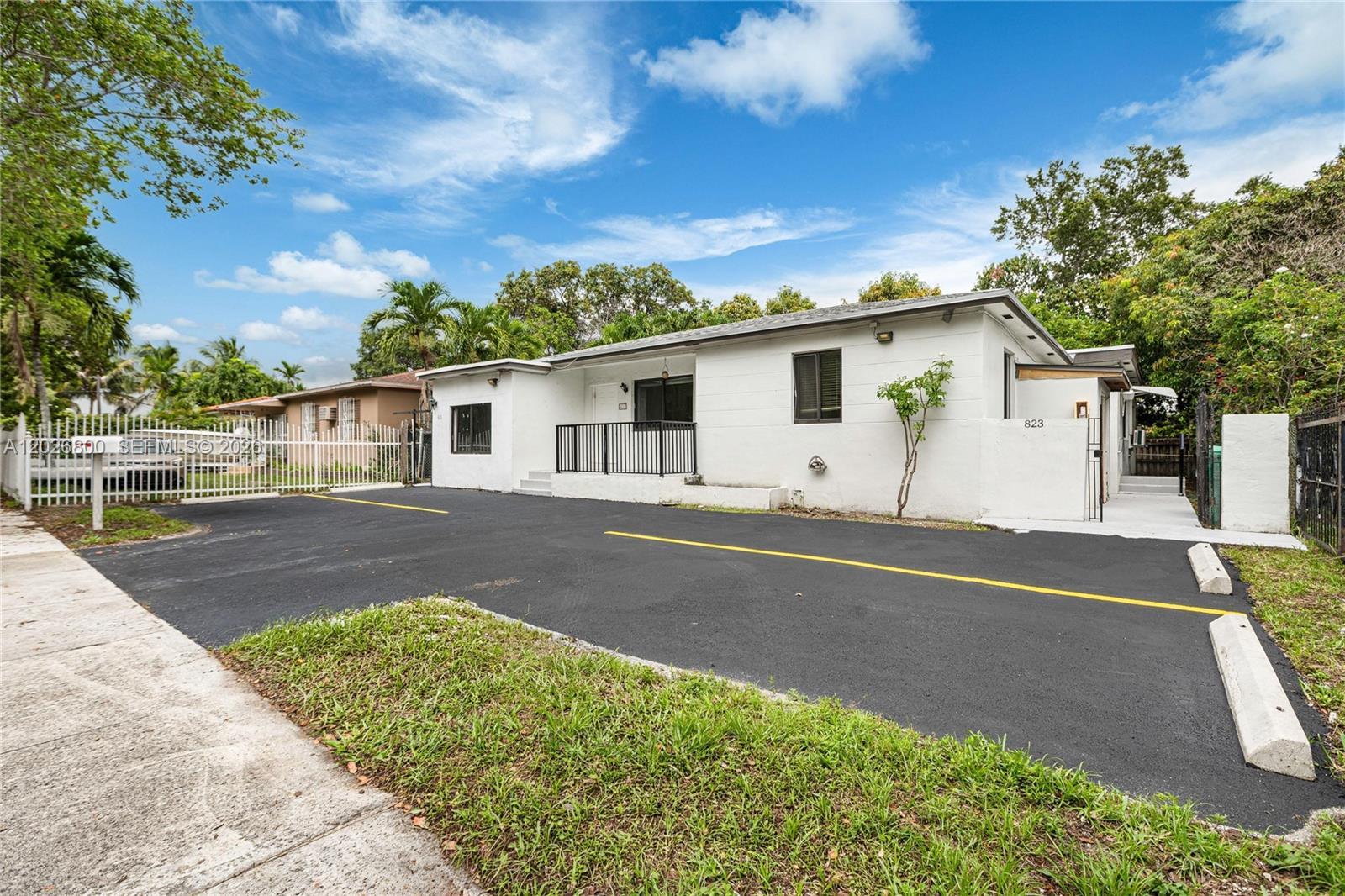 821 NW 36th Ave, Miami FL 33125 photo 4