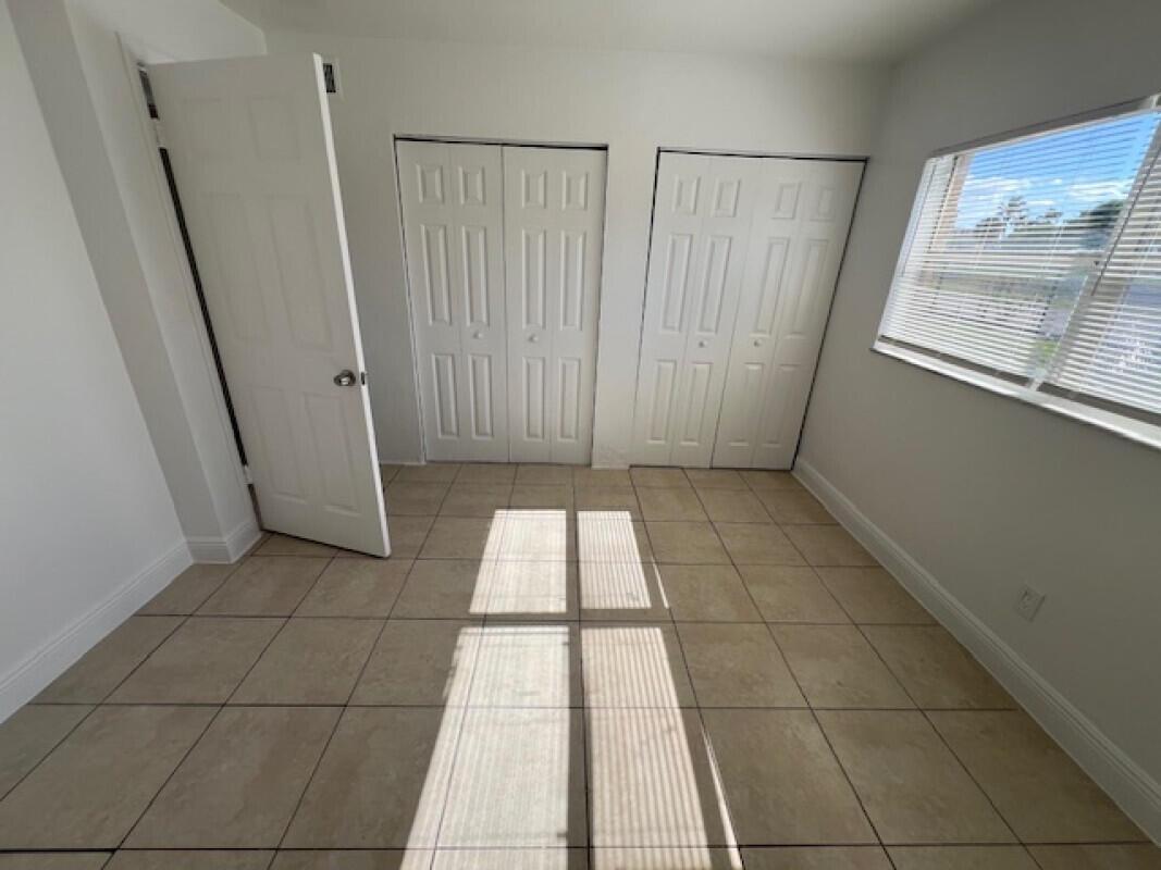 806 9th Street # 5, West Palm Beach FL 33401
