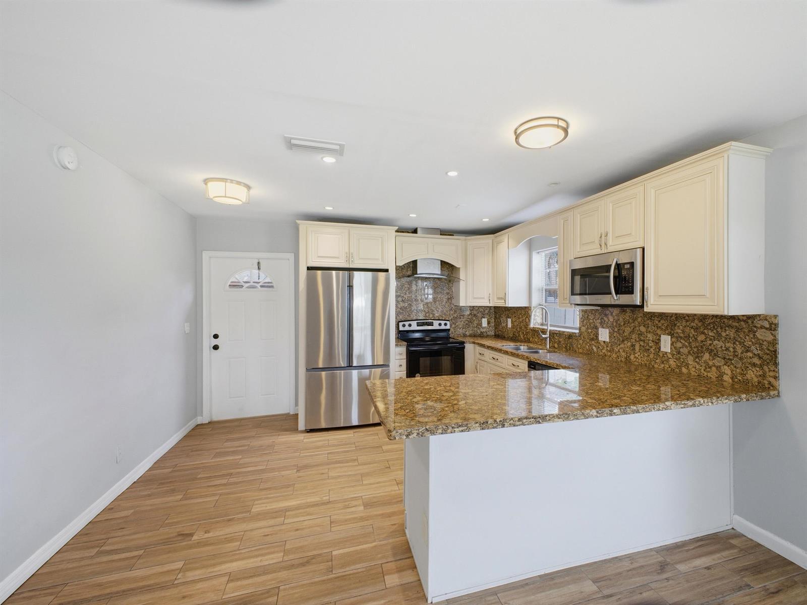 3561 Oberon Avenue, Boynton Beach FL 33436 photo 2